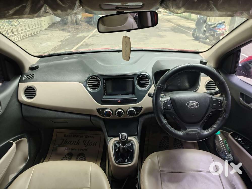 Hyundai Xcent Petrol 2015