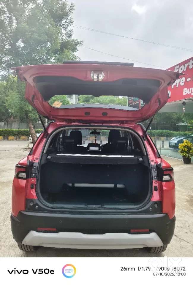Maruti Suzuki Brezza 1.5 Zxi Cng Dual Tone, 2023, Petrol