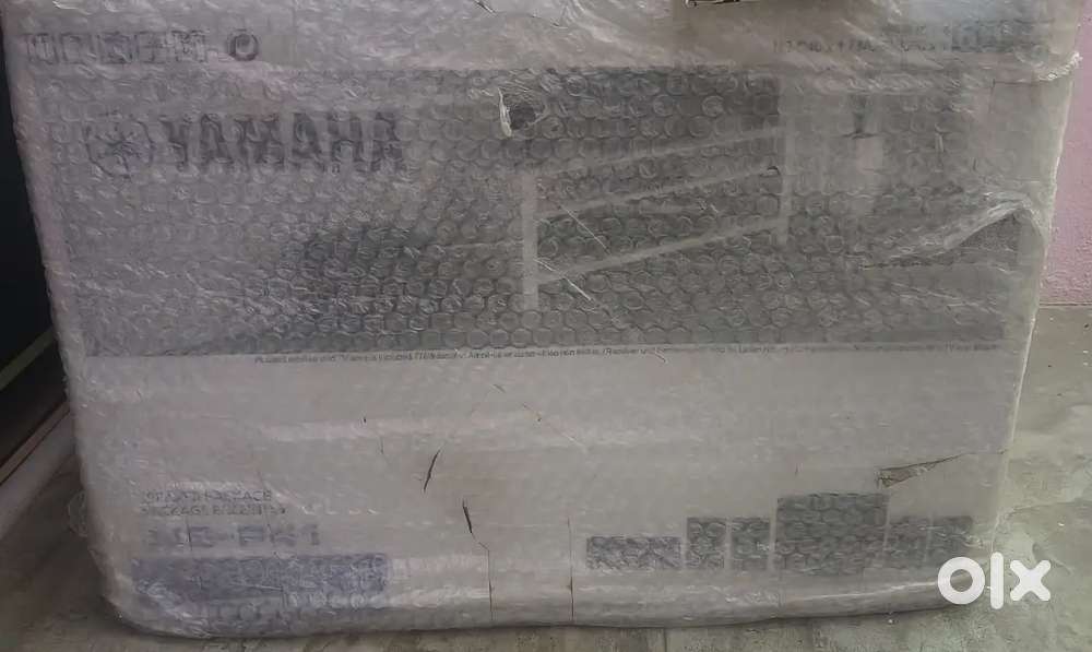 YAMAHA  NS-P41 speakers package new seal box