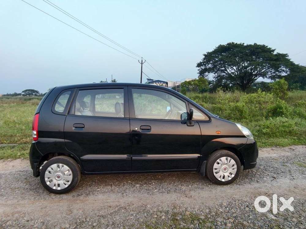 Maruti Suzuki Estilo Lxi, 2009, Petrol