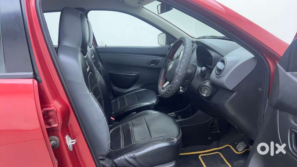 Renault Kwid 2019-ongoing 1.0 Rxt Amt (o), 2017, Petrol