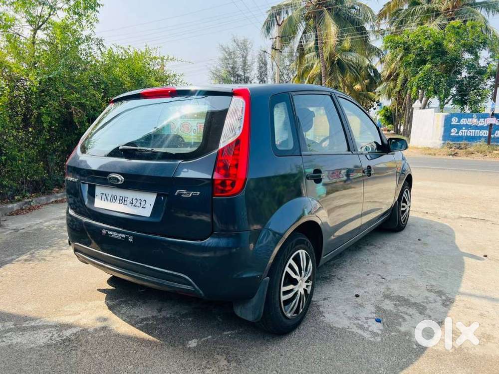 Ford Figo 2010-2012 Petrol Titanium, 2010, Lpg
