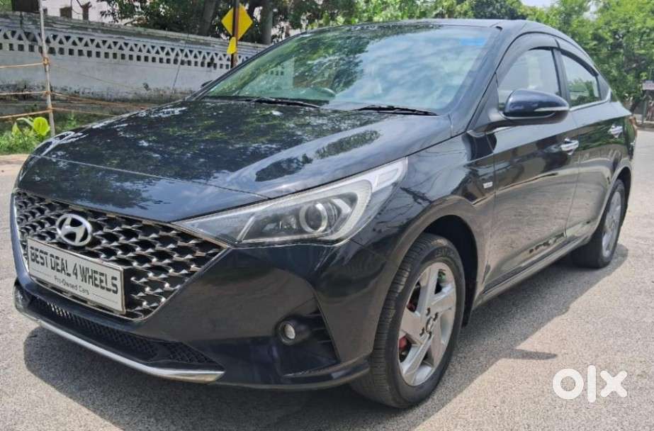 Hyundai Verna 1.5 Sx Ivt, 2023, Petrol