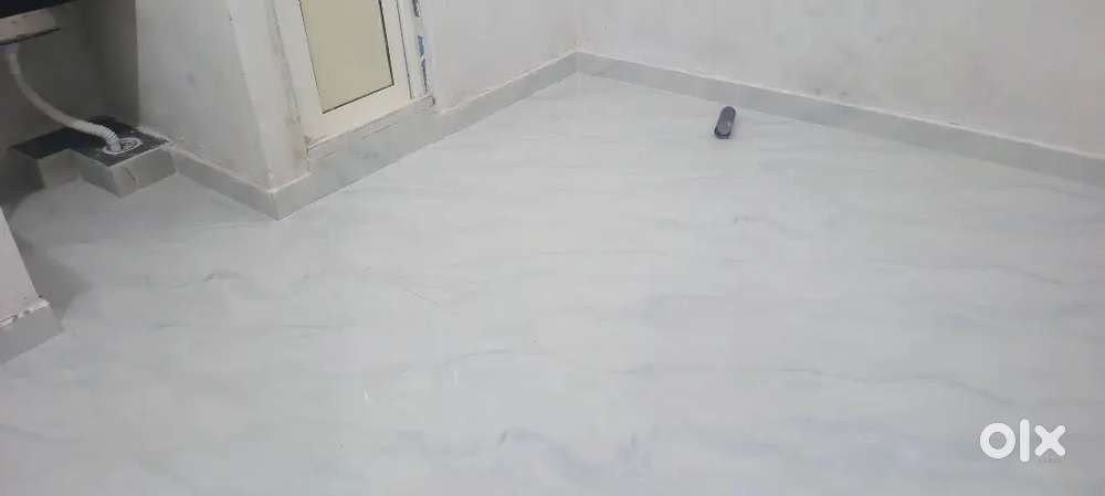 Room.      Rent 6000.