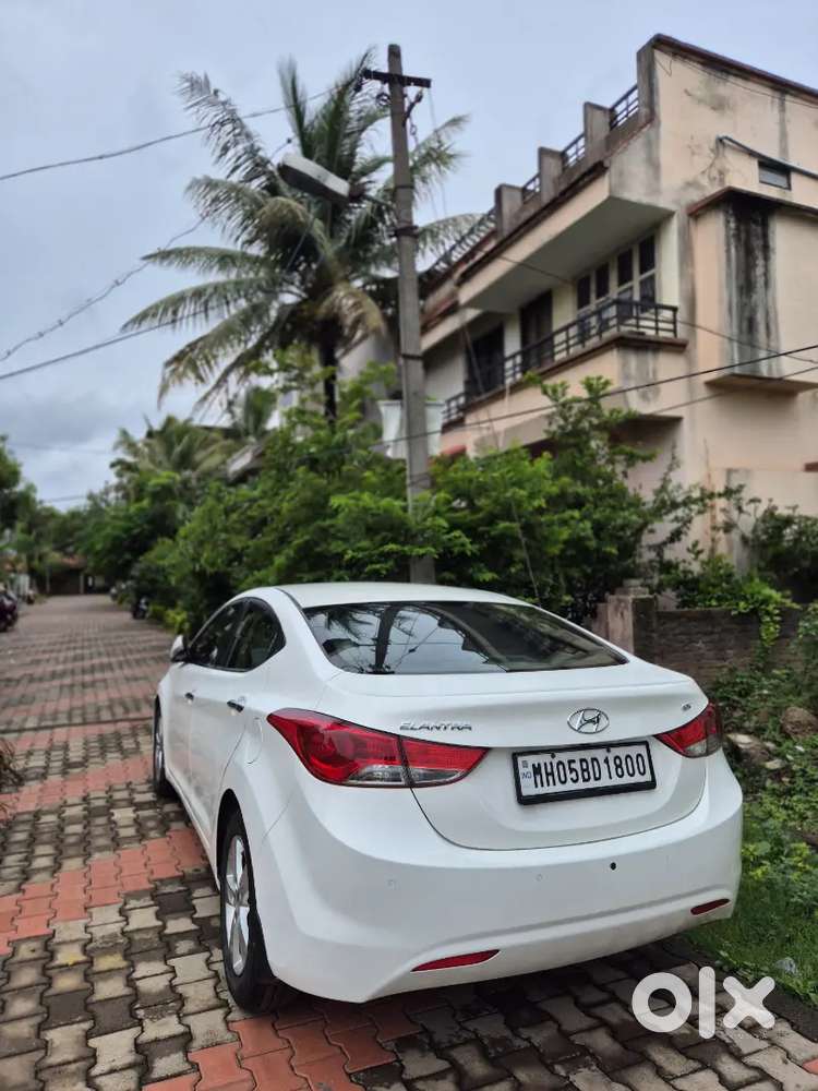 Hyundai New Elantra 2012