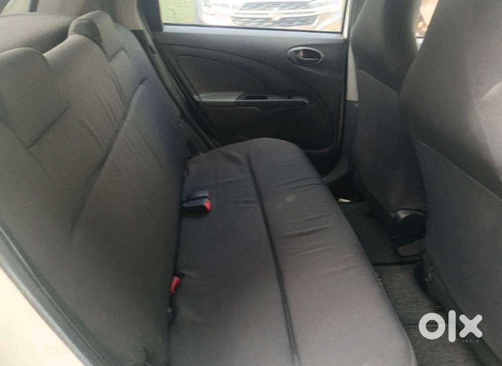 Toyota Etios Liva 2012