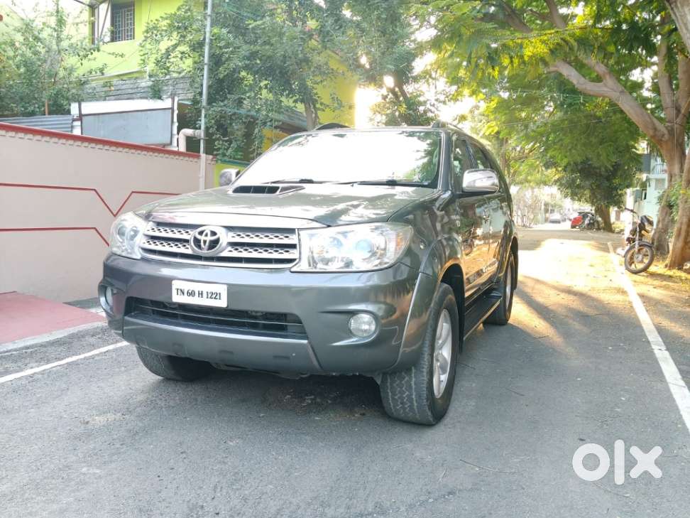 Toyota Fortuner 3.0 4x4 Manual, 2011, Diesel