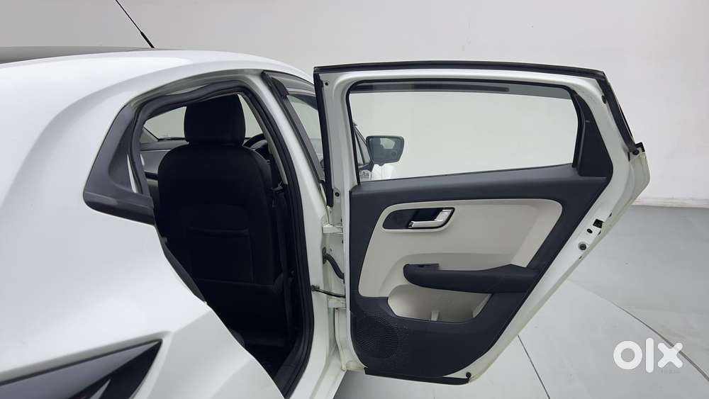 Tata Altroz 1.5 Xz Plus Diesel, 2021, Diesel