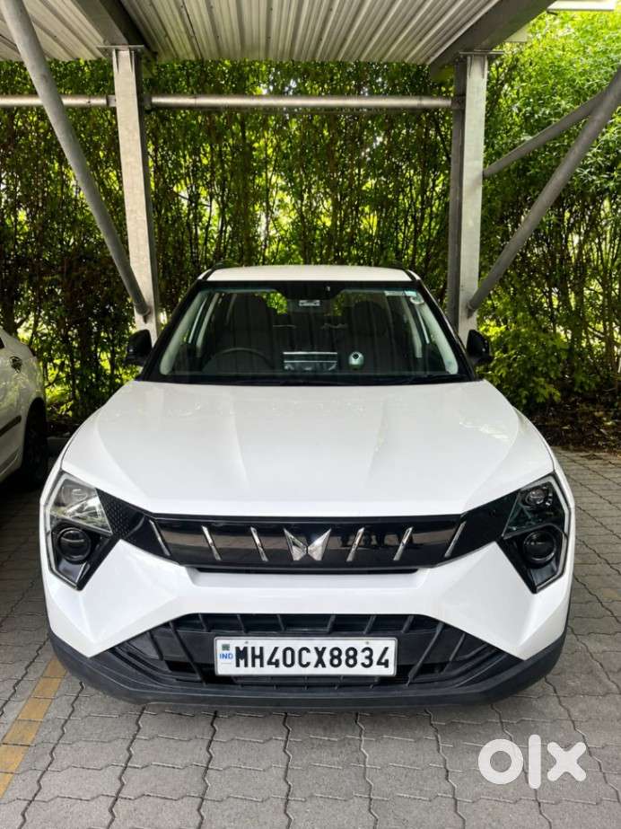 Mahindra Xuv 3xo Ax5 Pm At, 2025, Petrol