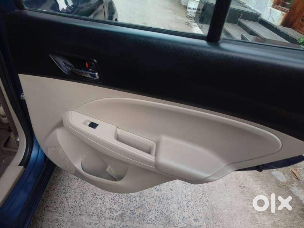 Maruti Suzuki Dzire 1.2 Vxi Amt, 2017, Petrol