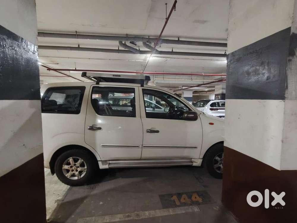 Mahindra Xylo E8 Abs Airbag Bs4  2011  Top Variant  Diesel