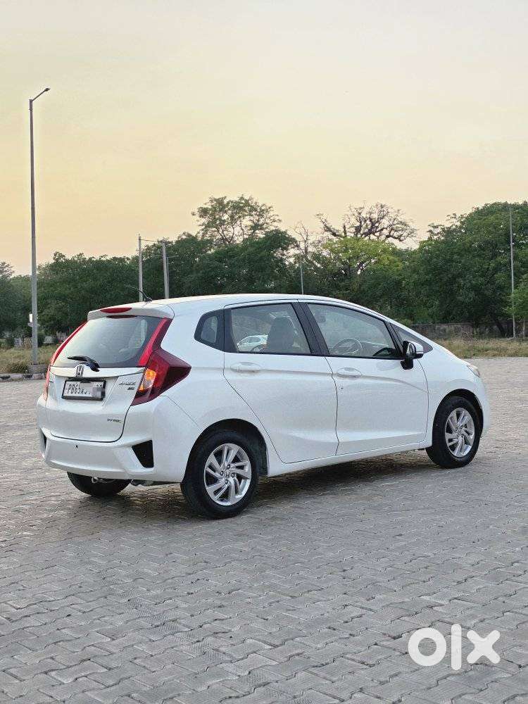 Honda Jazz V Automatic, 2018, Petrol