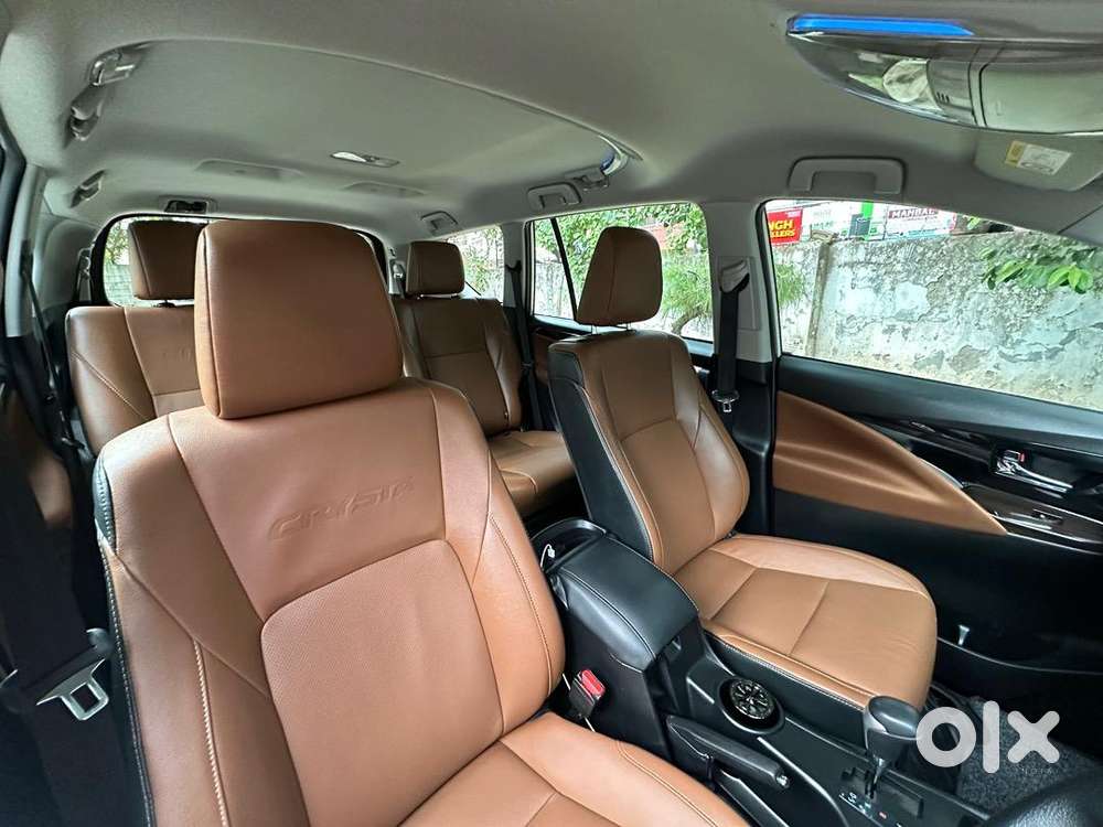 Toyota Innova Crysta 2022 Diesel Well Maintained