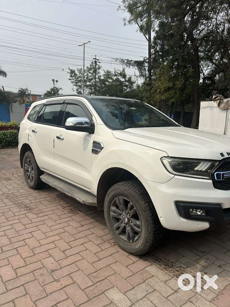 Ford Endeavour 3.2 Titanium At 4x4, 2017, Diesel