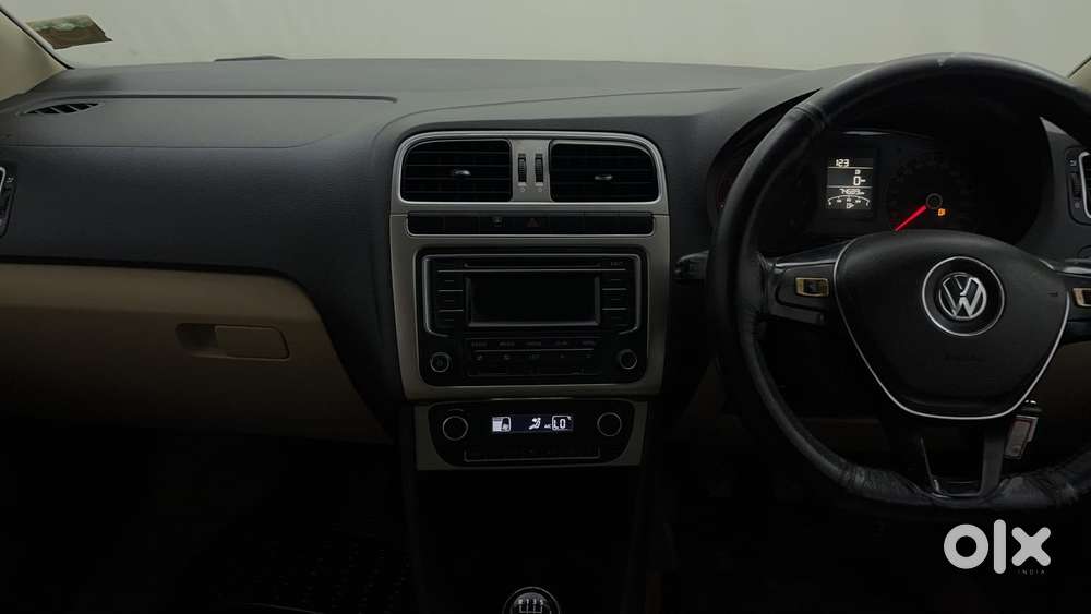 Volkswagen Polo 2009-2013 Petrol Highline 1.2l, 2015, Petrol