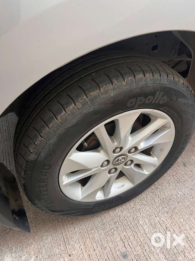 Toyota Innova Crysta 2.4 V, 2016, Diesel