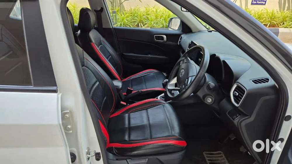 Hyundai Venue 2021 Diesel Well Maintained