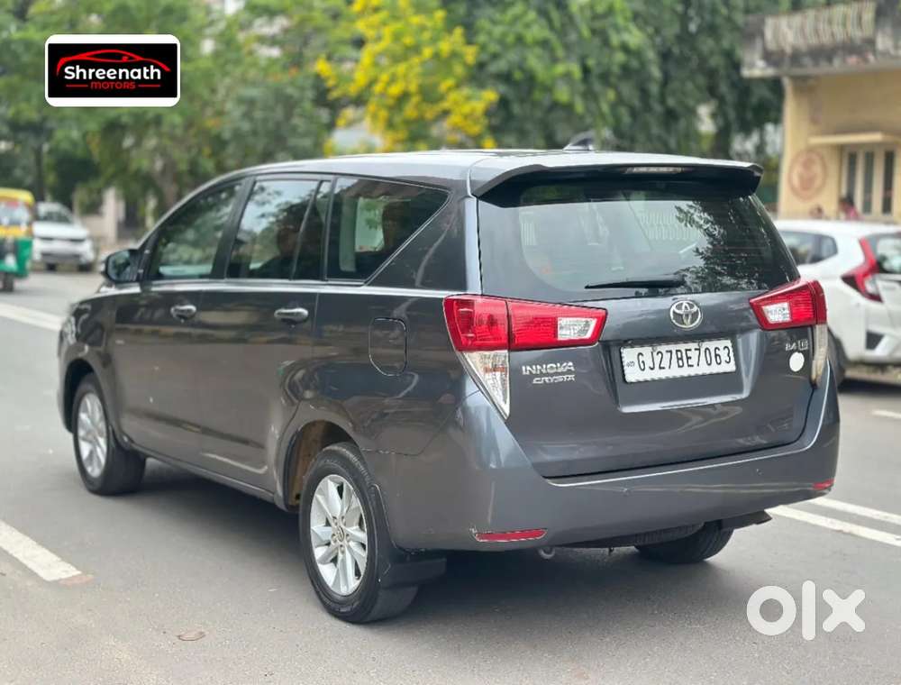 Toyota Innova Crysta [2020-ongoing] 2.4 Gx 7 Str, 2017, Diesel