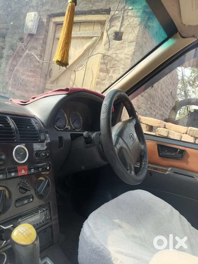Tata Safari 2011 Diesel Automatic 110000 Km