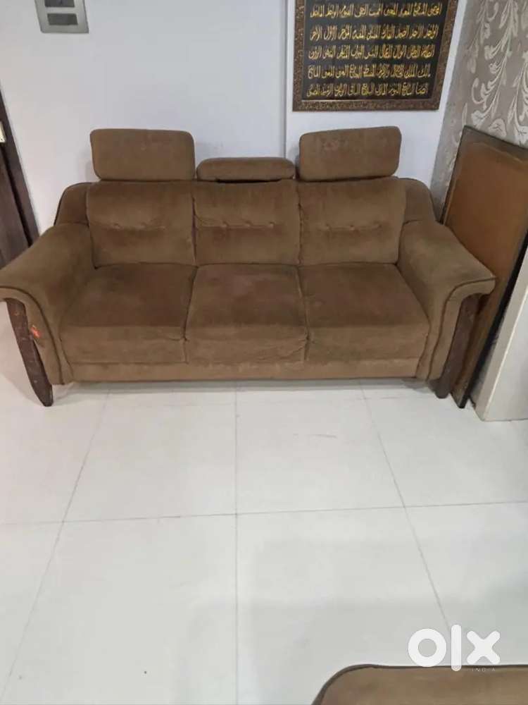 M9dern sofa set of 2 and 3 seater
