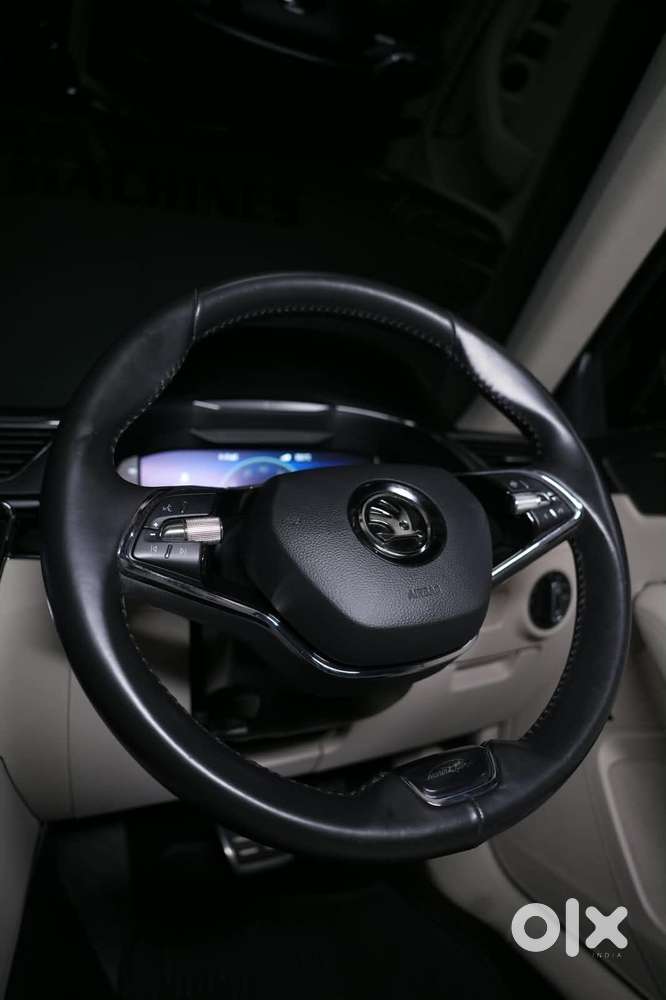 Skoda Superb 2.0 Tsi At L&k, 2024, Petrol