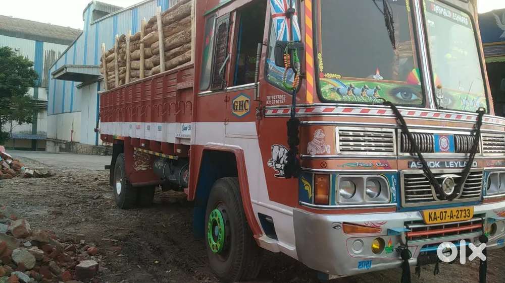 Ashok Leyland Stile 2013 Diesel 300000 Km Driven
Price 1100000