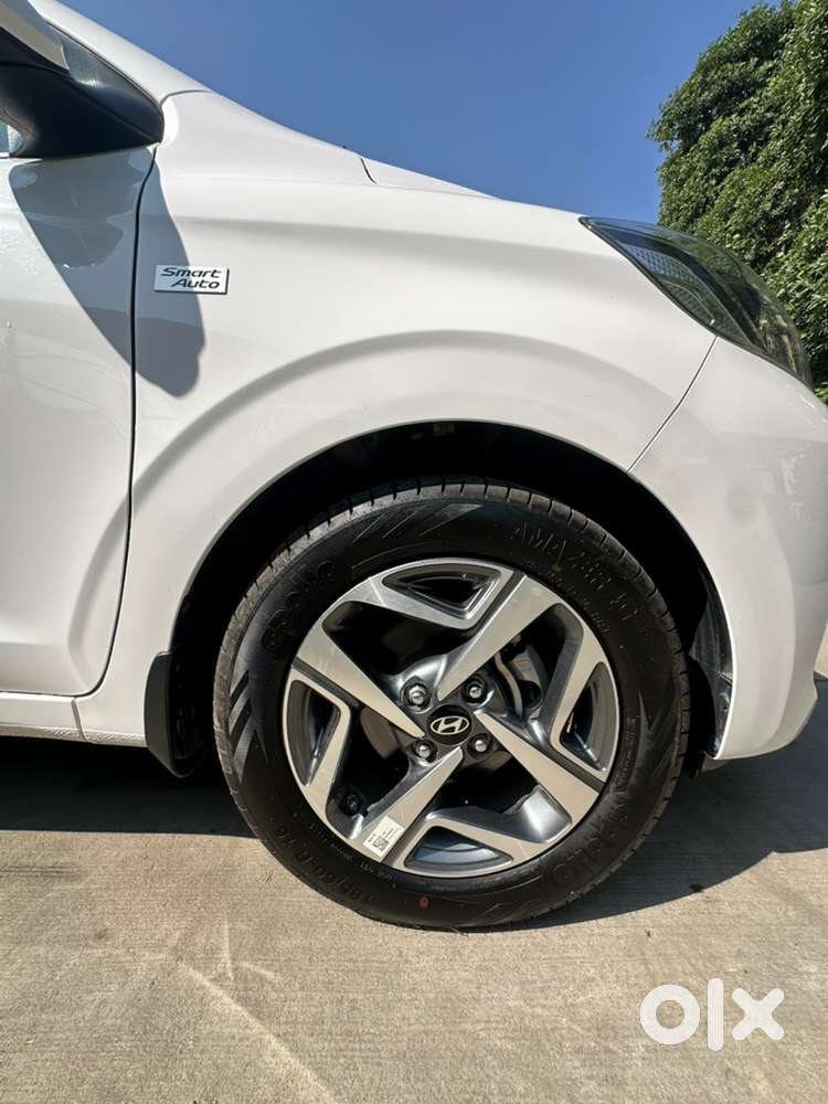 Hyundai Aura Petrol 2025 ( Automatic)