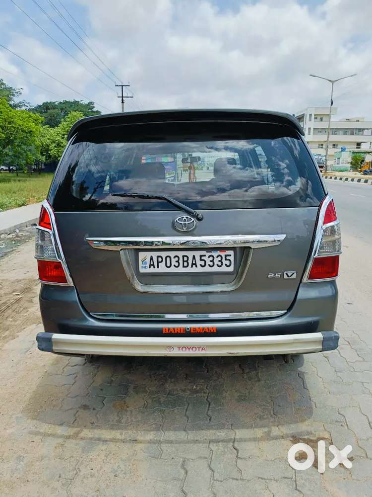 Toyota Innova 2013 Diesel 127000 Km Driven