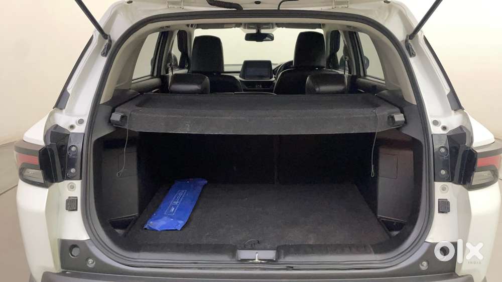 Maruti Suzuki Vitara Brezza 1.5 Zxi, 2023, Petrol