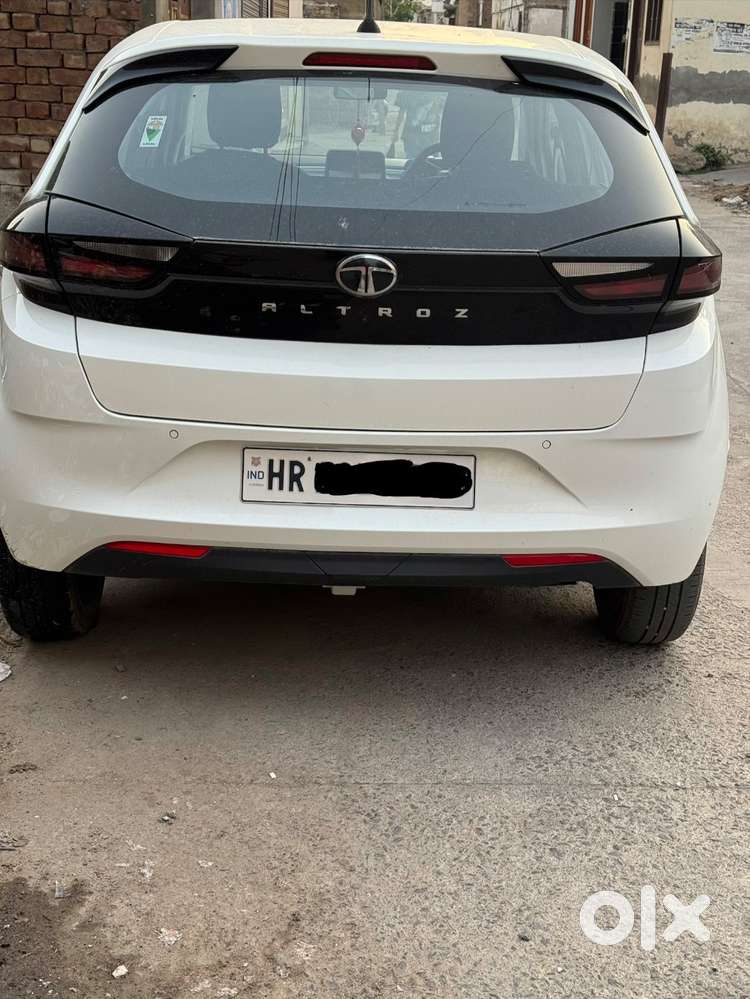 Tata Altroz Next To Showroom