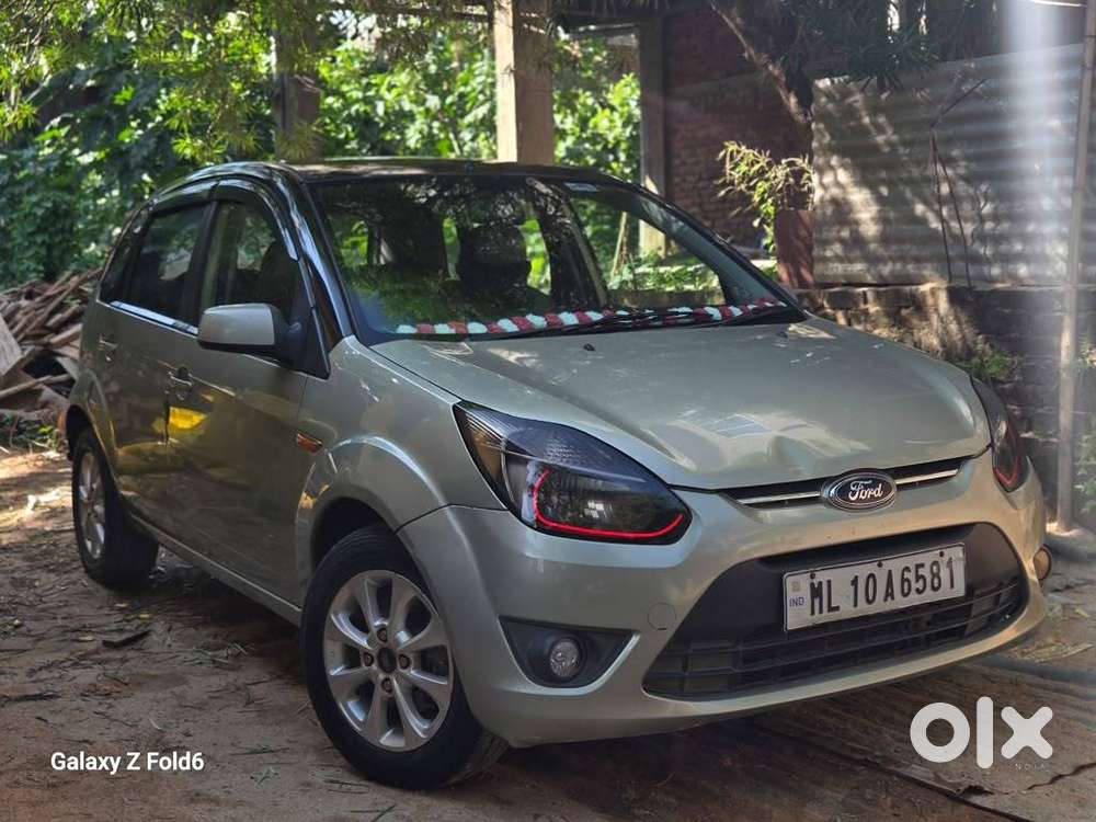 Ford Figo Titanium 2013 Year