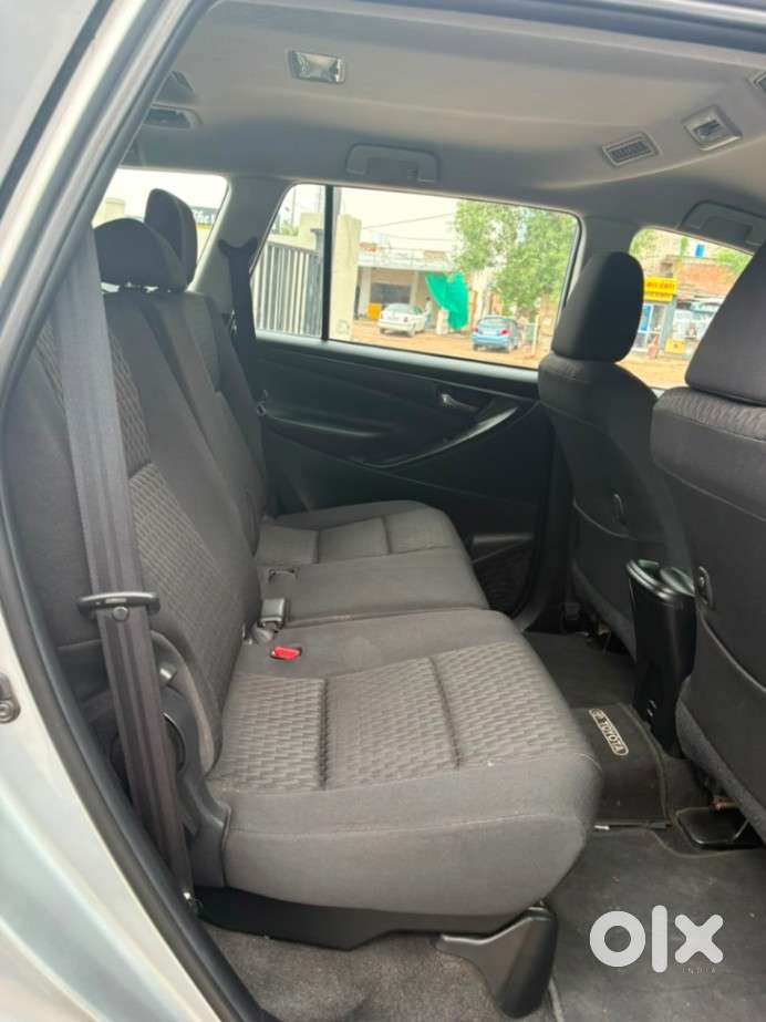 Toyota Innova Crysta 2.8 Gx At, 2017, Diesel