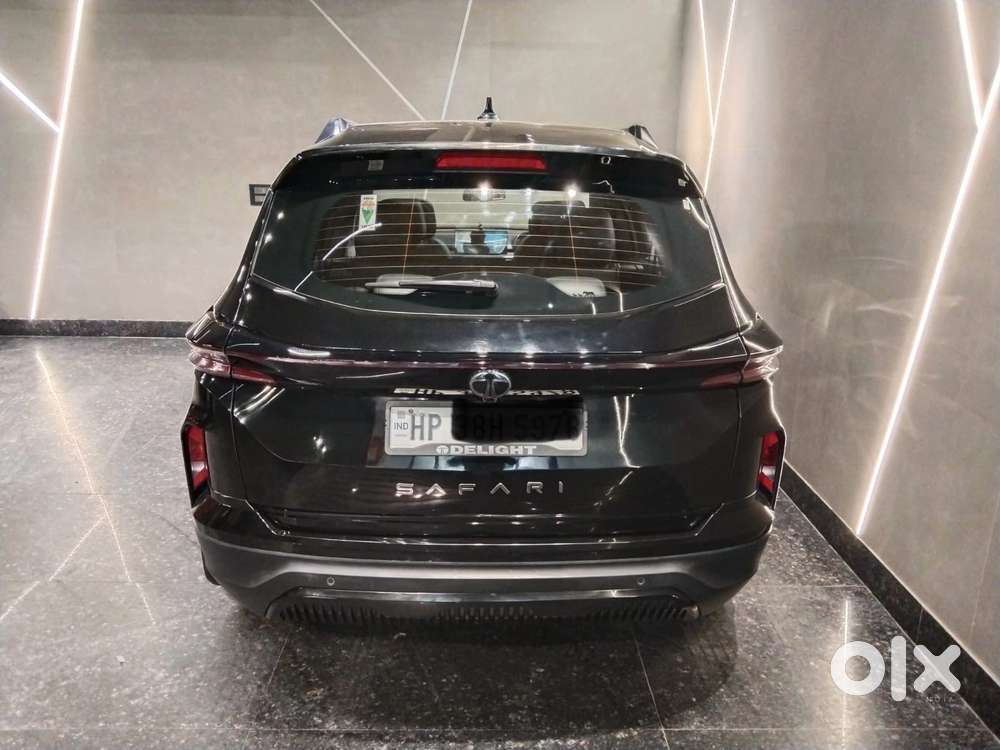 Tata Safari Accomplished Dark Edition At, 2024, Diesel