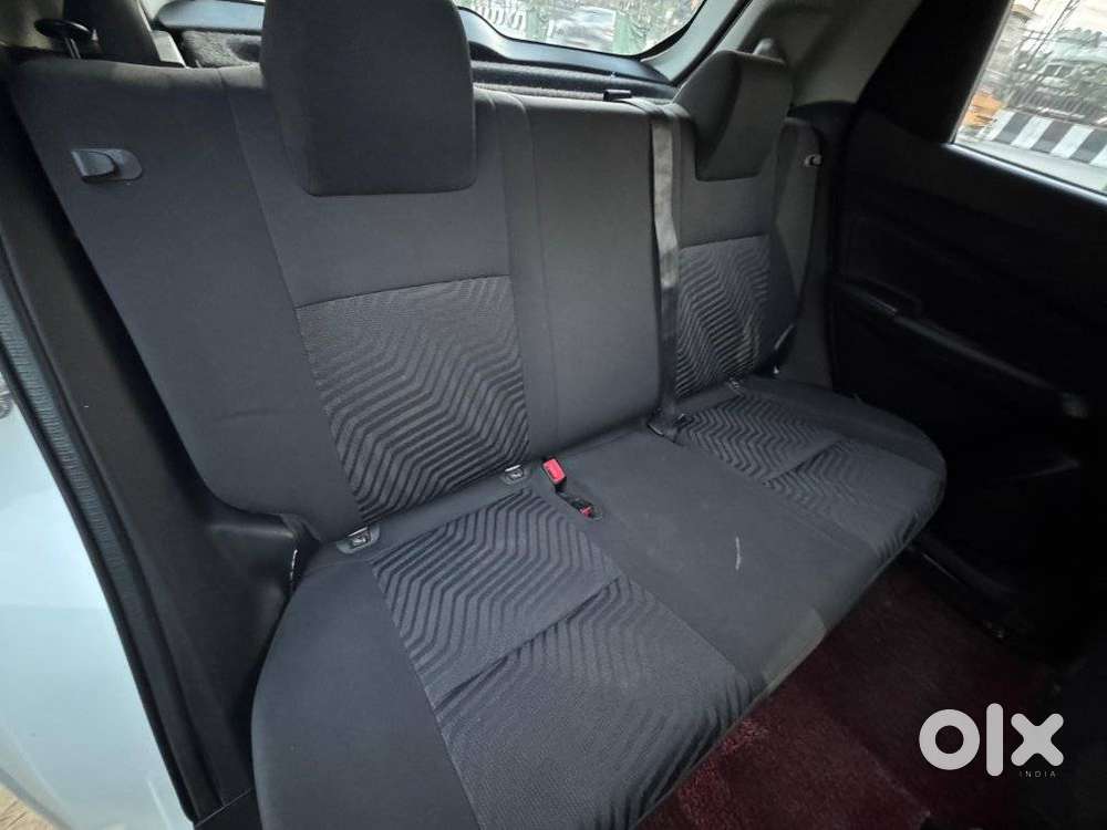 Maruti Suzuki Swift Amt Vxi, 2020, Petrol