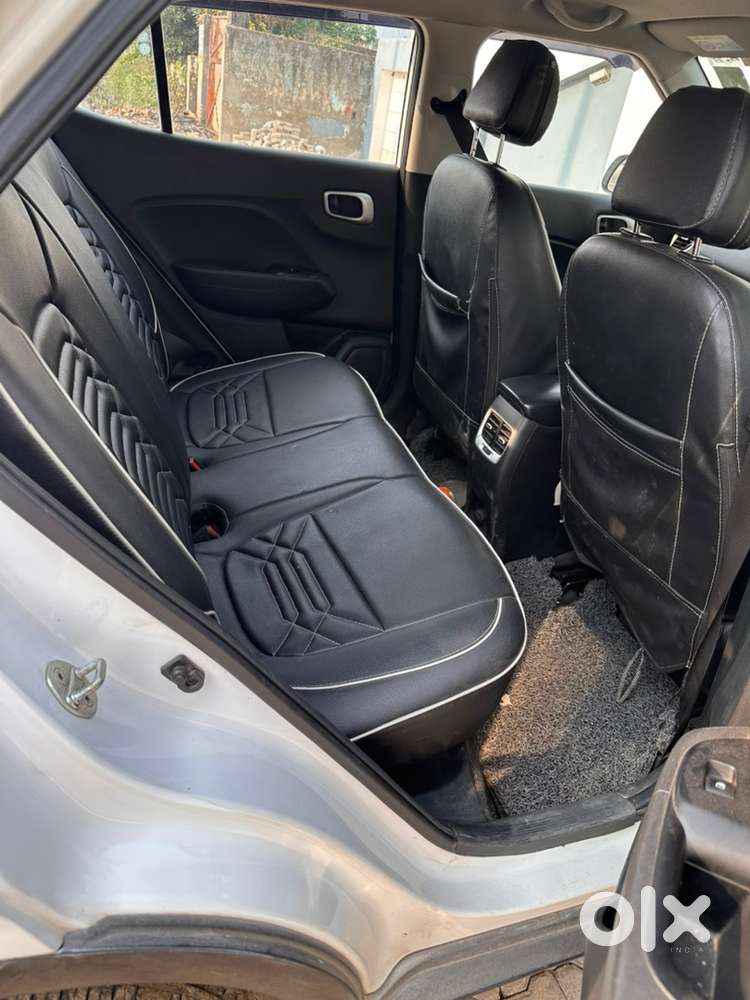Hyundai Venue Petrol Manual 2019