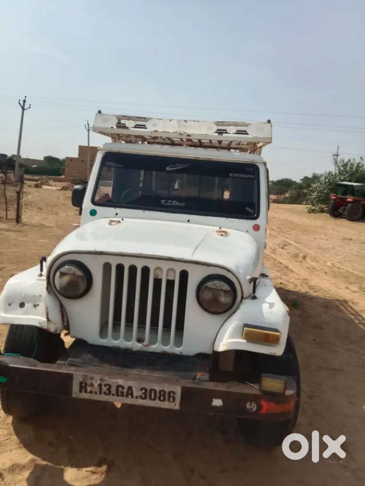 Bolero Pik Up Esi Liye Bech Raha Hu