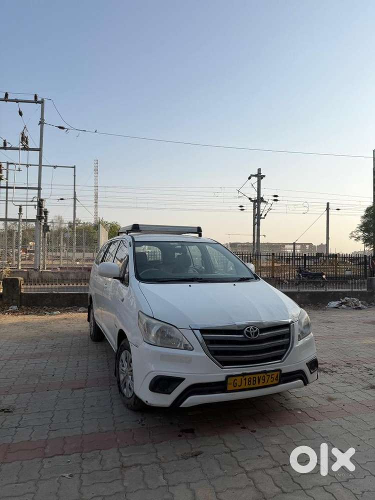 Toyota Innova 2014 Diesel Well Maintained