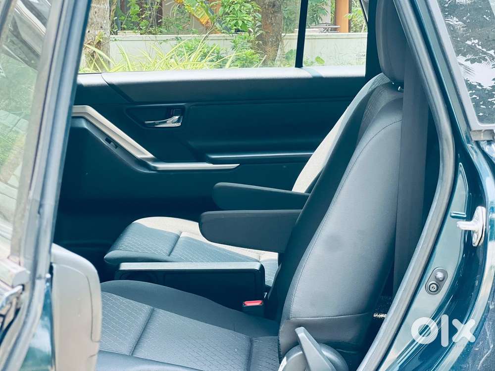 Toyota Innova Hycross 2.0 Gx 7 Str, 2024, Petrol