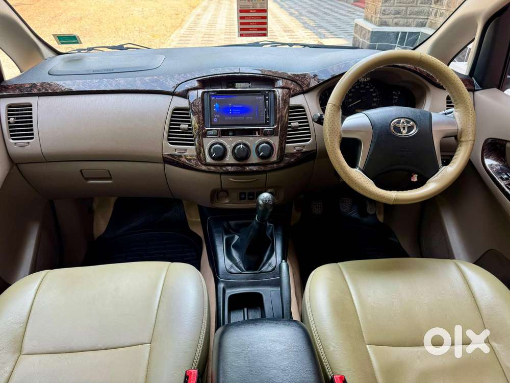 Toyota Innova 2.5 Gx 7 Seater Bs Iv, 2015, Diesel
