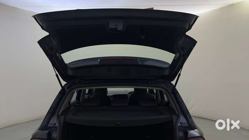 Volkswagen Taigun Topline 1.0 Tsi At (electric Seats), 2022, Petrol