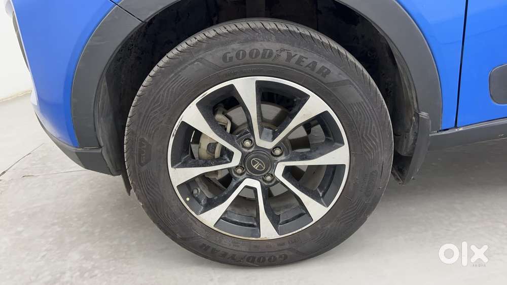 Tata Nexon 1.2 Revotron Xza Plus Dualtone, 2020, Petrol
