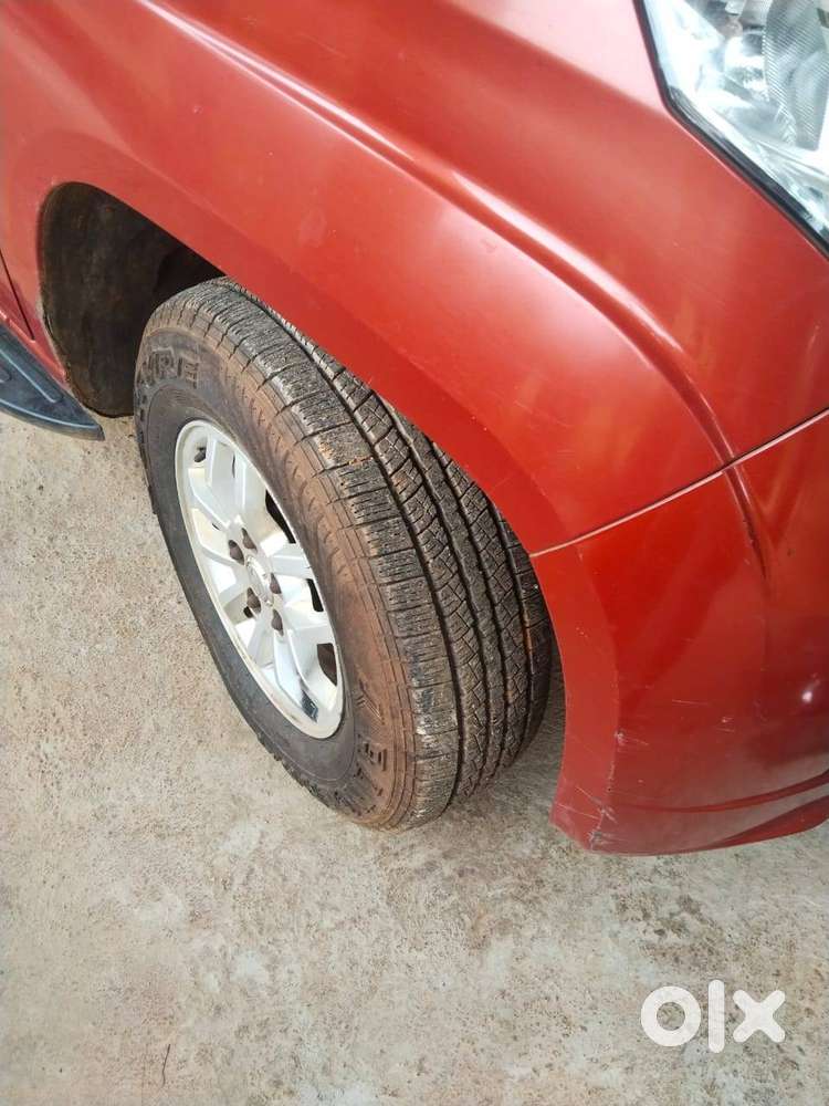 Mahindra Tuv 300 2017 Diesel 45000 Km Driven