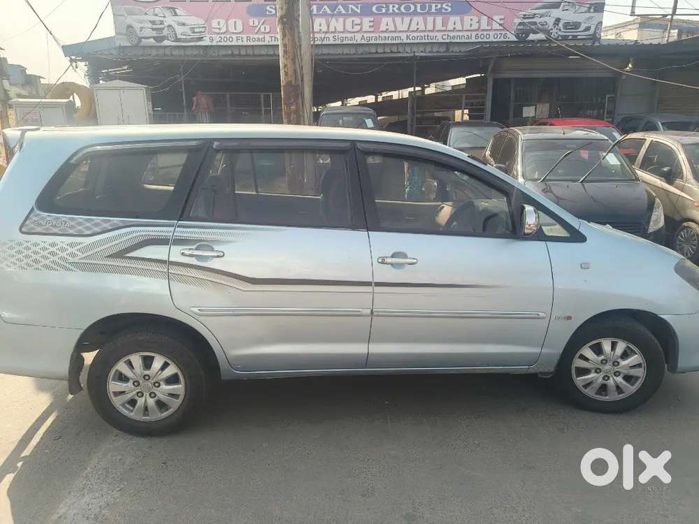 Toyota Innova 2010