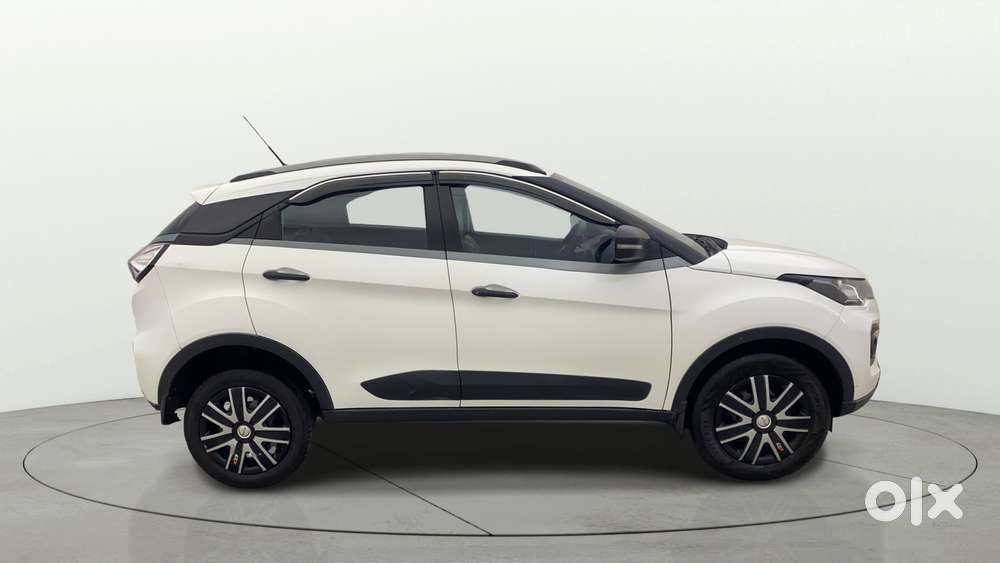 Tata Nexon 1.2 Revotron Xm (s), 2022, Diesel