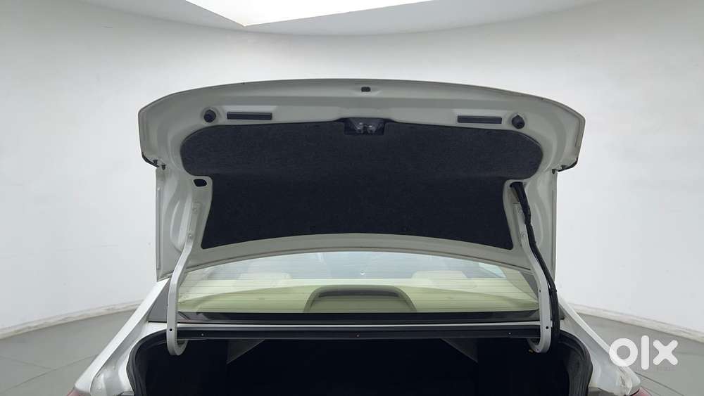 Honda City 1.5 V 4th Gen I-vtec Mt, 2022, Petrol