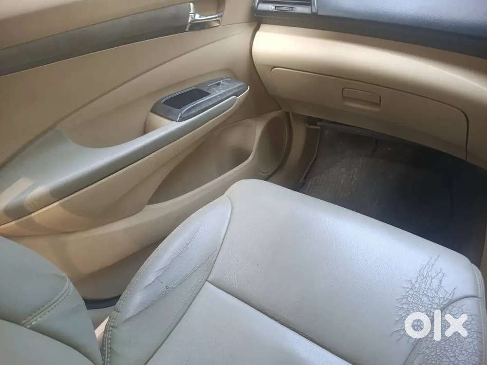 Cng/petrol Pvt Honda City V Model 2/2013 Reg Tp Ins 12/2026 Owner 3