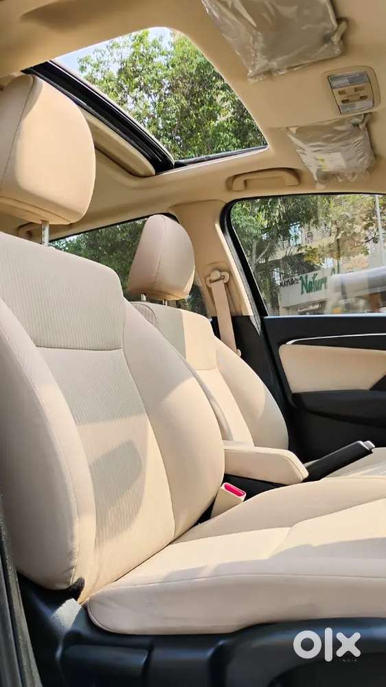 Honda Jazz Sunroof And Warranty