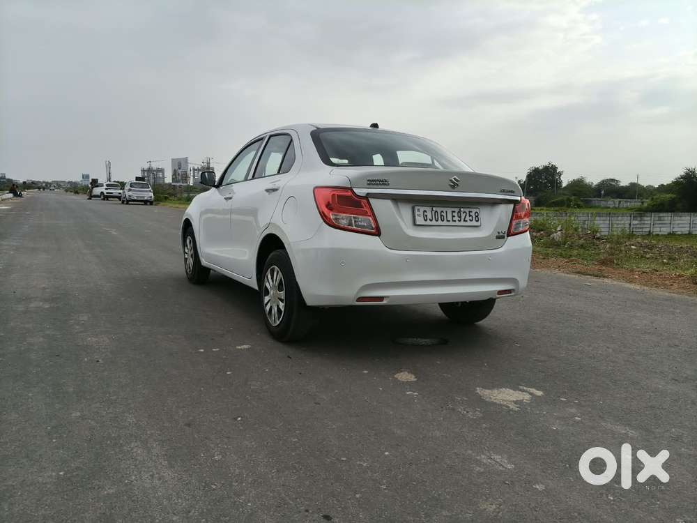 Maruti Suzuki Dzire 1.2 Vxi Amt, 2018, Petrol