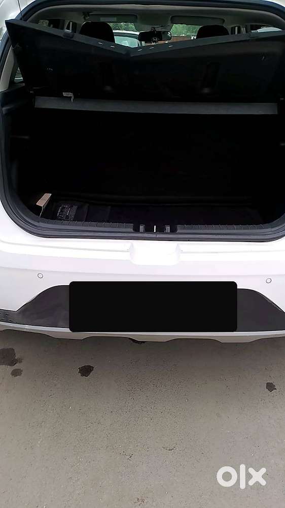 Parsi Owned, Single Hand 2021 Hyundai Venue