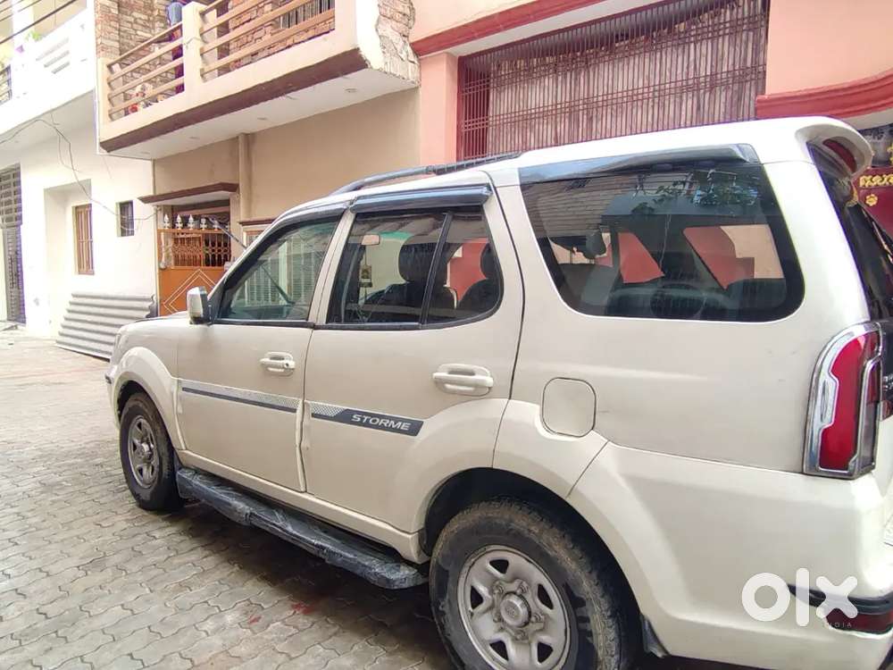 Tata Safari Storme 2016 Diesel Well Maintained